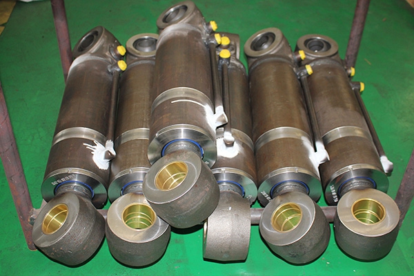 How to store hydraulic cylinders?